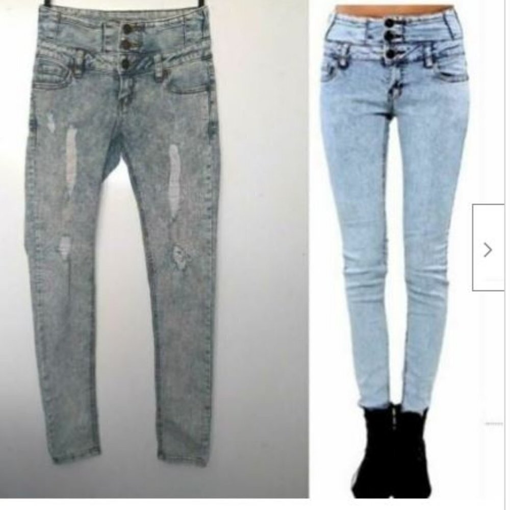Wax Jean Women Light acid wash distressed skinny